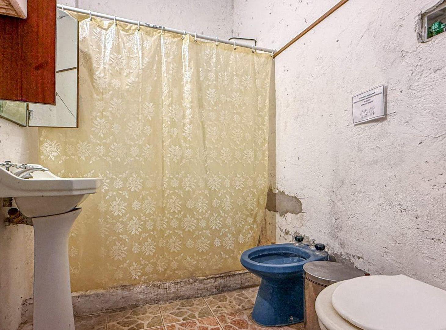 Foto de VENTA CASA 3 AMBIENTES A RECICLAR FARO NORTE, imagen 3