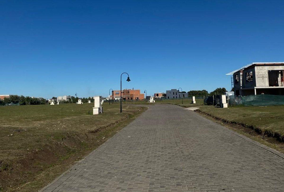Foto de VENTA LOTE 629 MS2 BARRIO PRIVADO DEVELOPER PARK, imagen 2