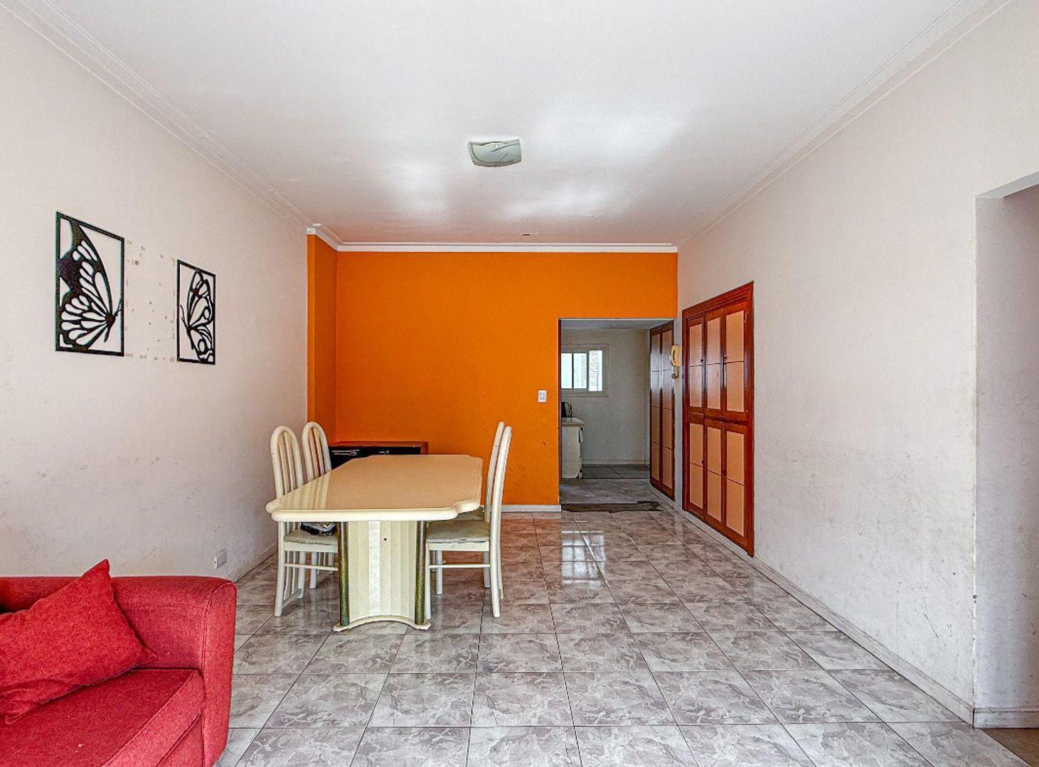 Foto de Venta depto 4 amb Santa Cecilia a la calle cochera, imagen 3