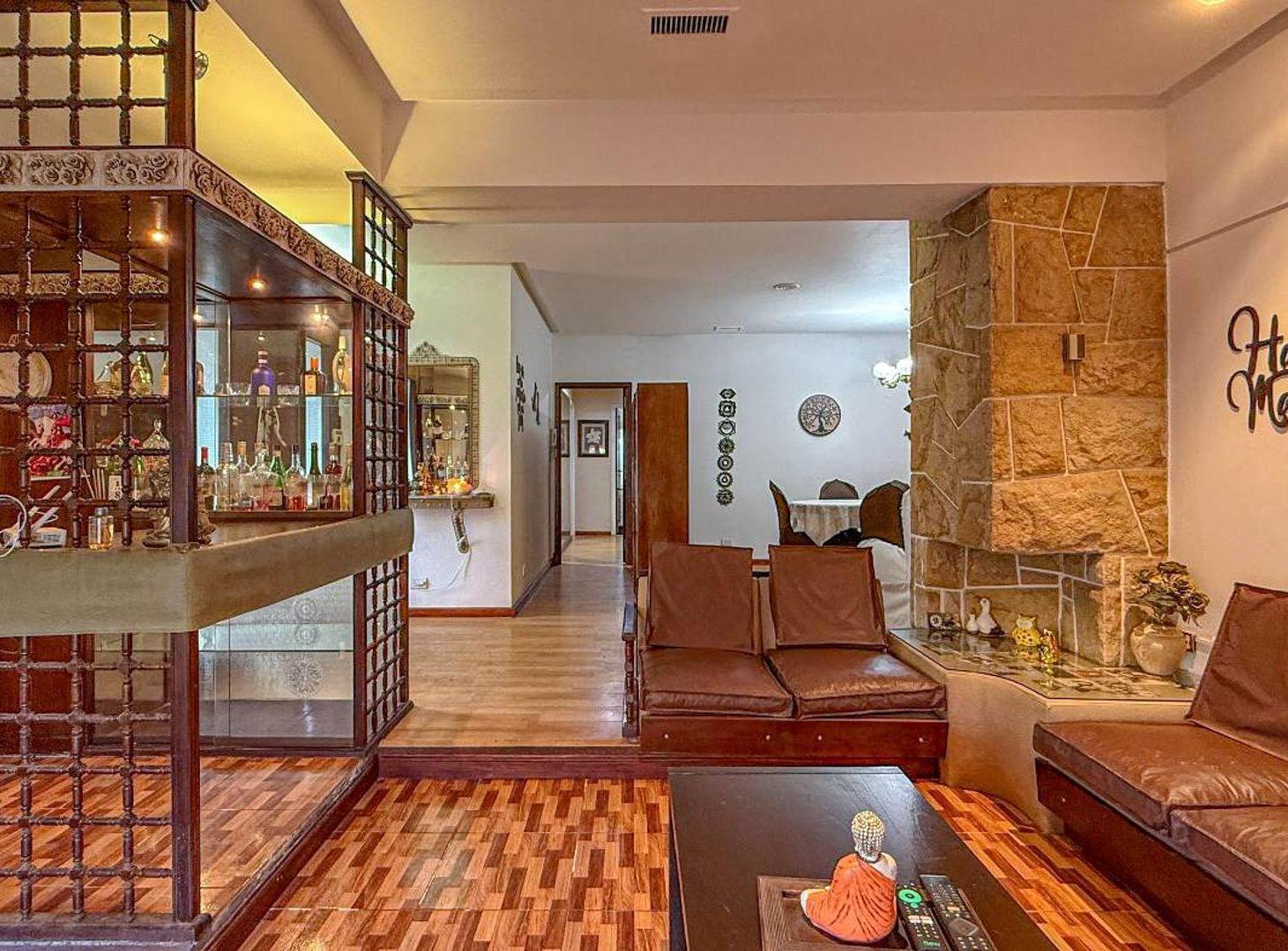 Foto de Venta Casa 6 ambientes Chauvin con cochera, imagen 4