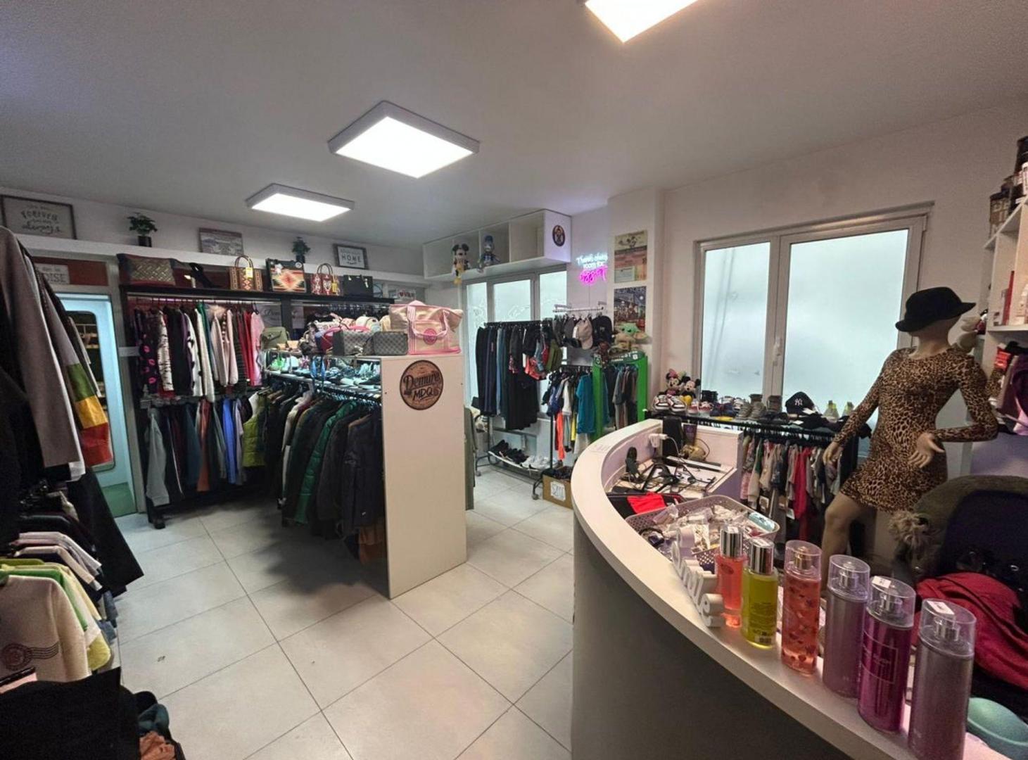 Foto de VENTA 2 OFICINAS GALERIA SACOA OPORTUNIDAD, imagen 1