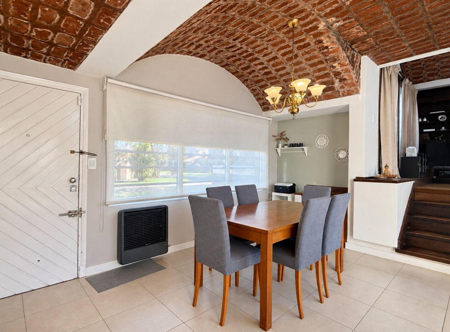 Foto de VENTA CASA 6 AMBIENTES CAISAMAR, imagen 1