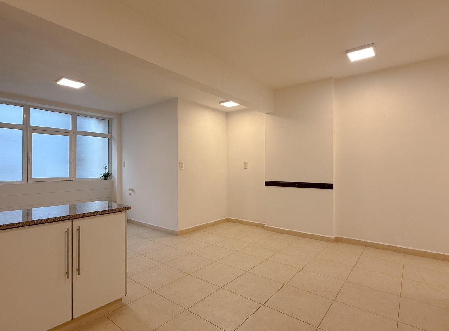 Foto de EN VENTA DEPARTAMENTO 2 AMBIENTES C/BALCON, imagen 2