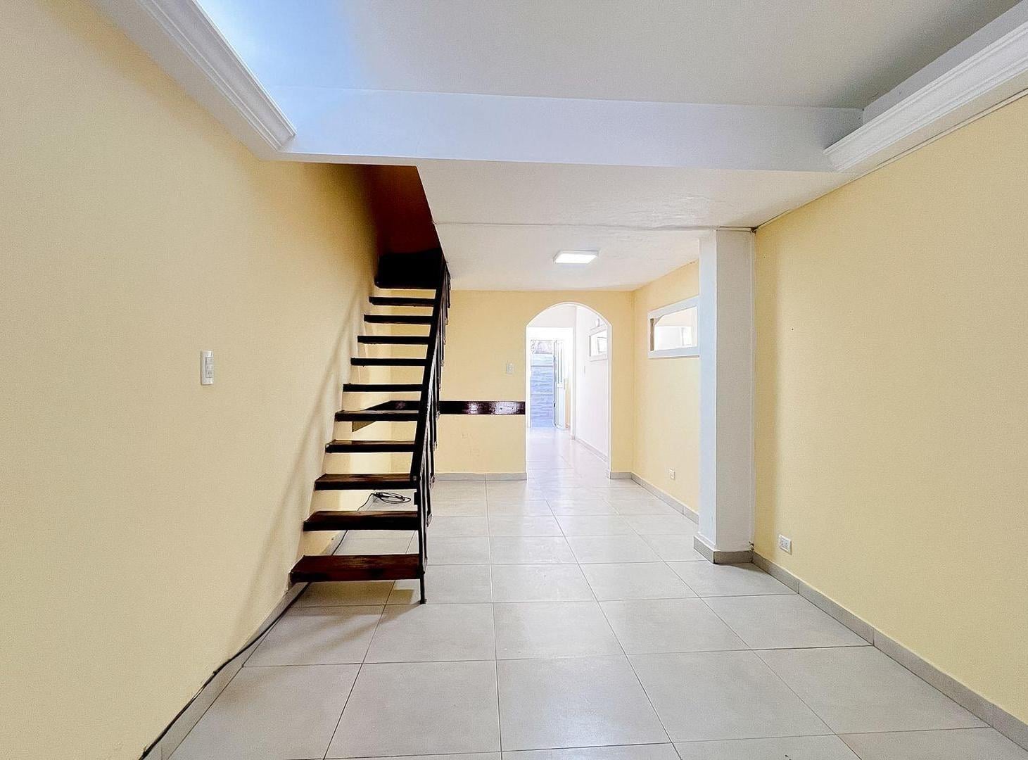Foto de Venta duplex 3 amb barrio Villa Primera c cochera, imagen 1