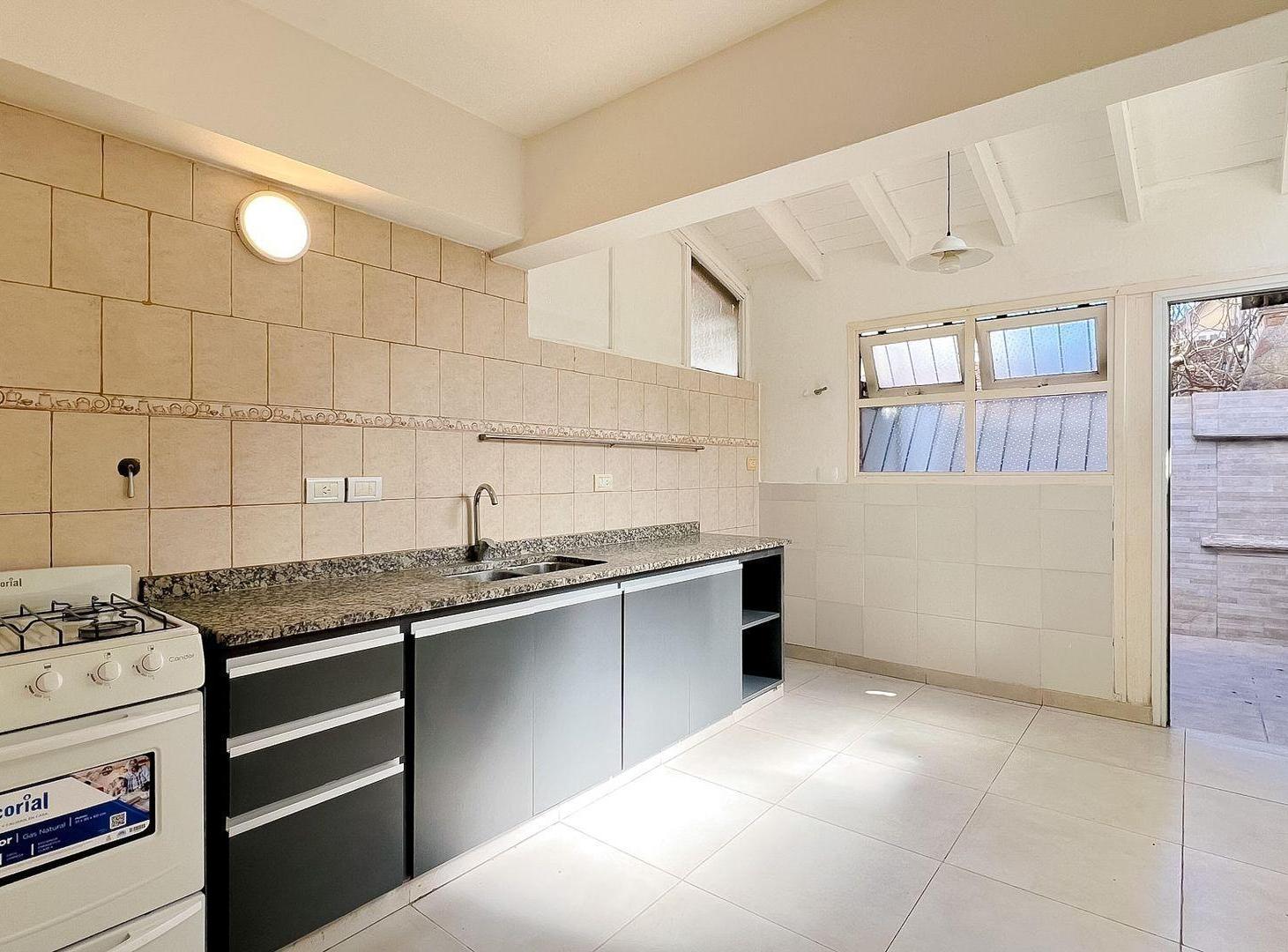 Foto de Venta duplex 3 amb barrio Villa Primera c cochera, imagen 5