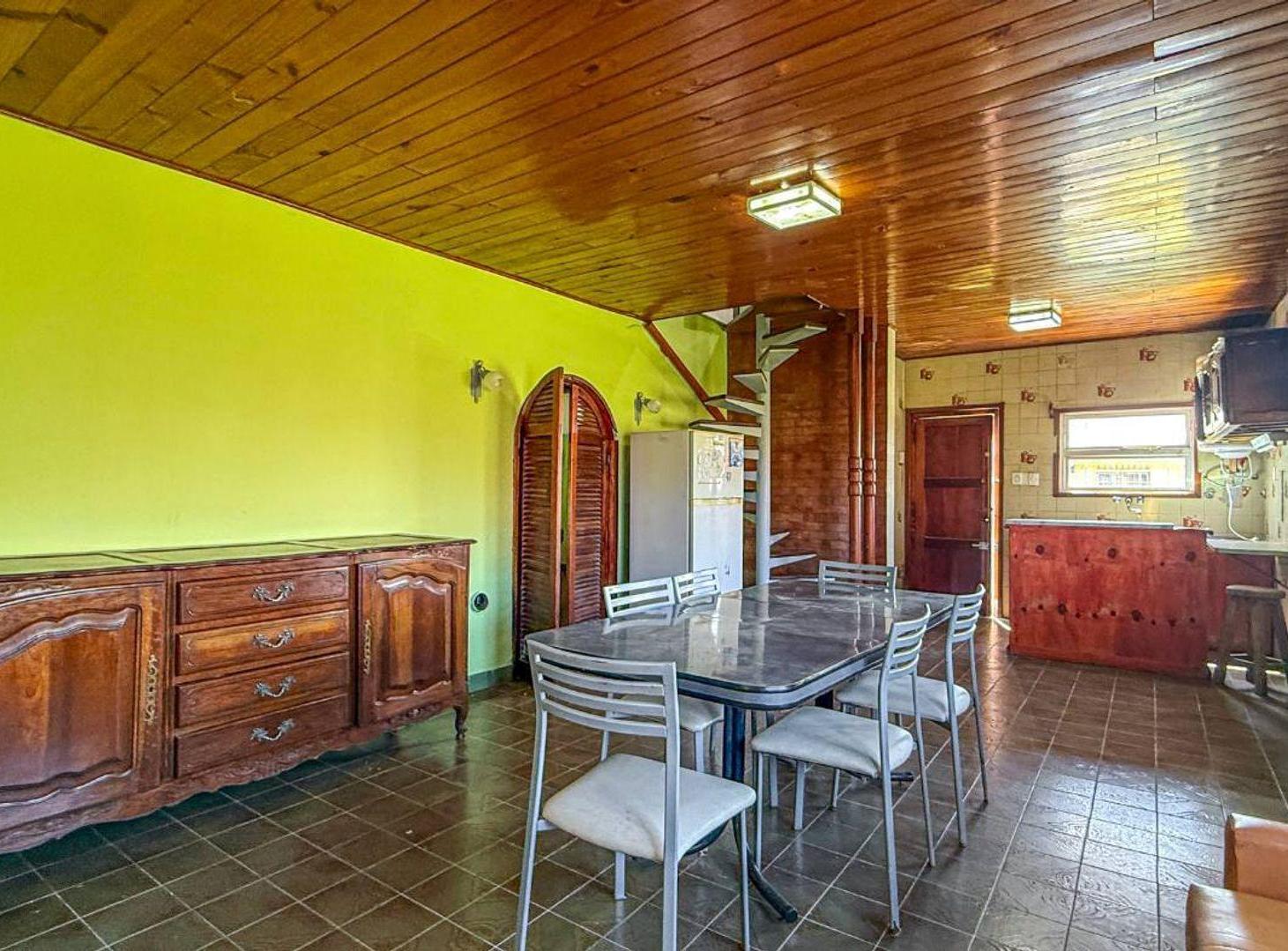 Foto de CASA DE 4 AMBIENTES CON PARQUE CHAPADMALAL, imagen 1