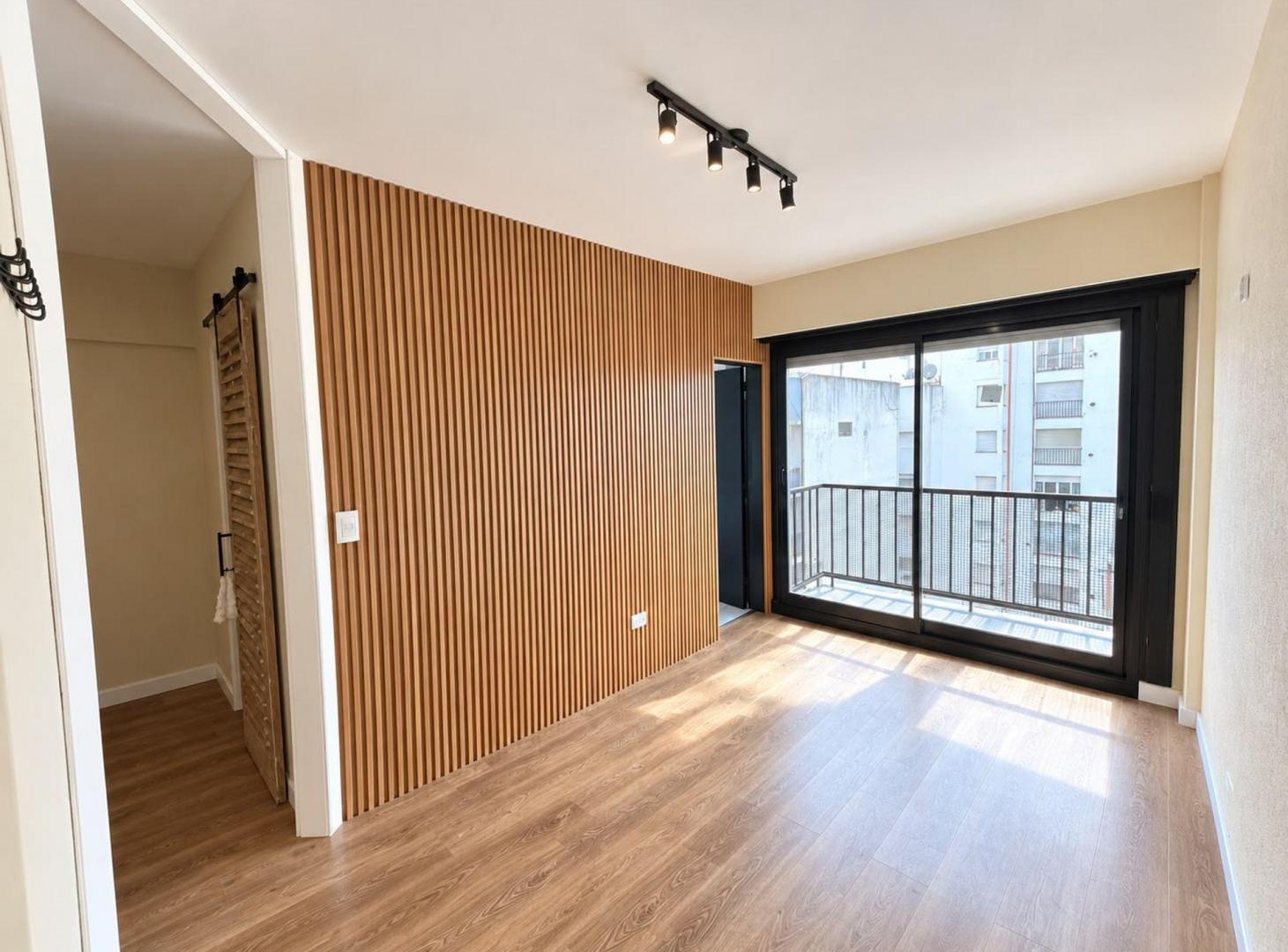 Foto de VENTA MONOAMBIENTE AL FRENTE CENTRO RECICLADO, imagen 1