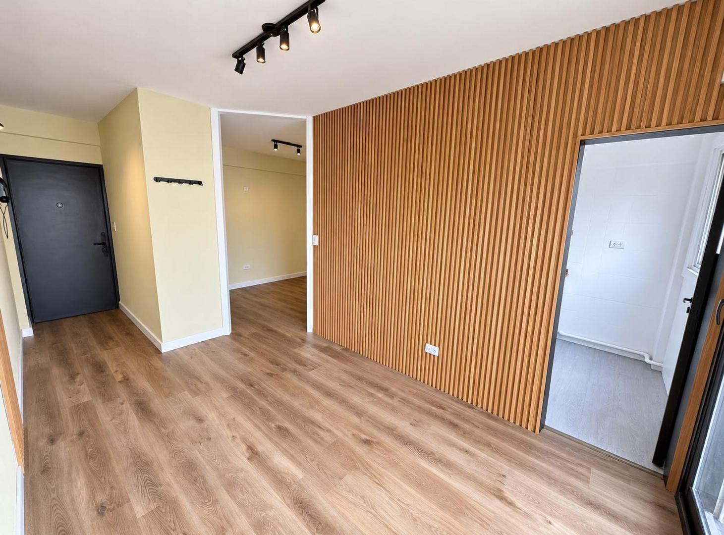 Foto de VENTA MONOAMBIENTE AL FRENTE CENTRO RECICLADO, imagen 3