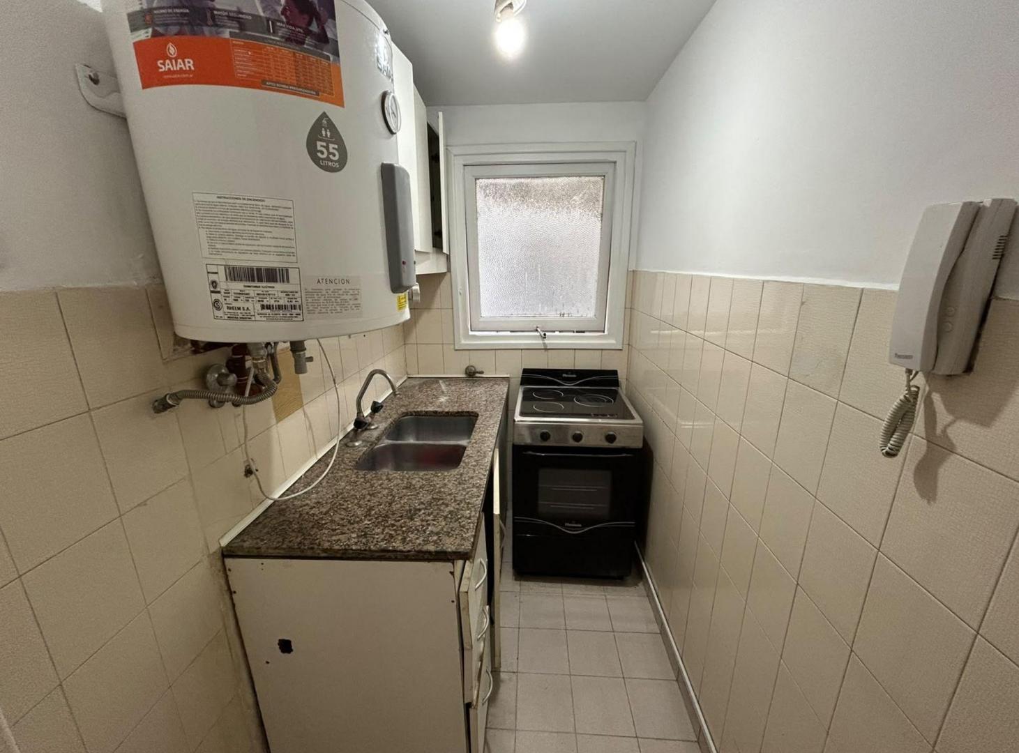 Foto de VENTA DPTO 2 AMB CENTRO CONTRAFRENTE LUMINOSO, imagen 4