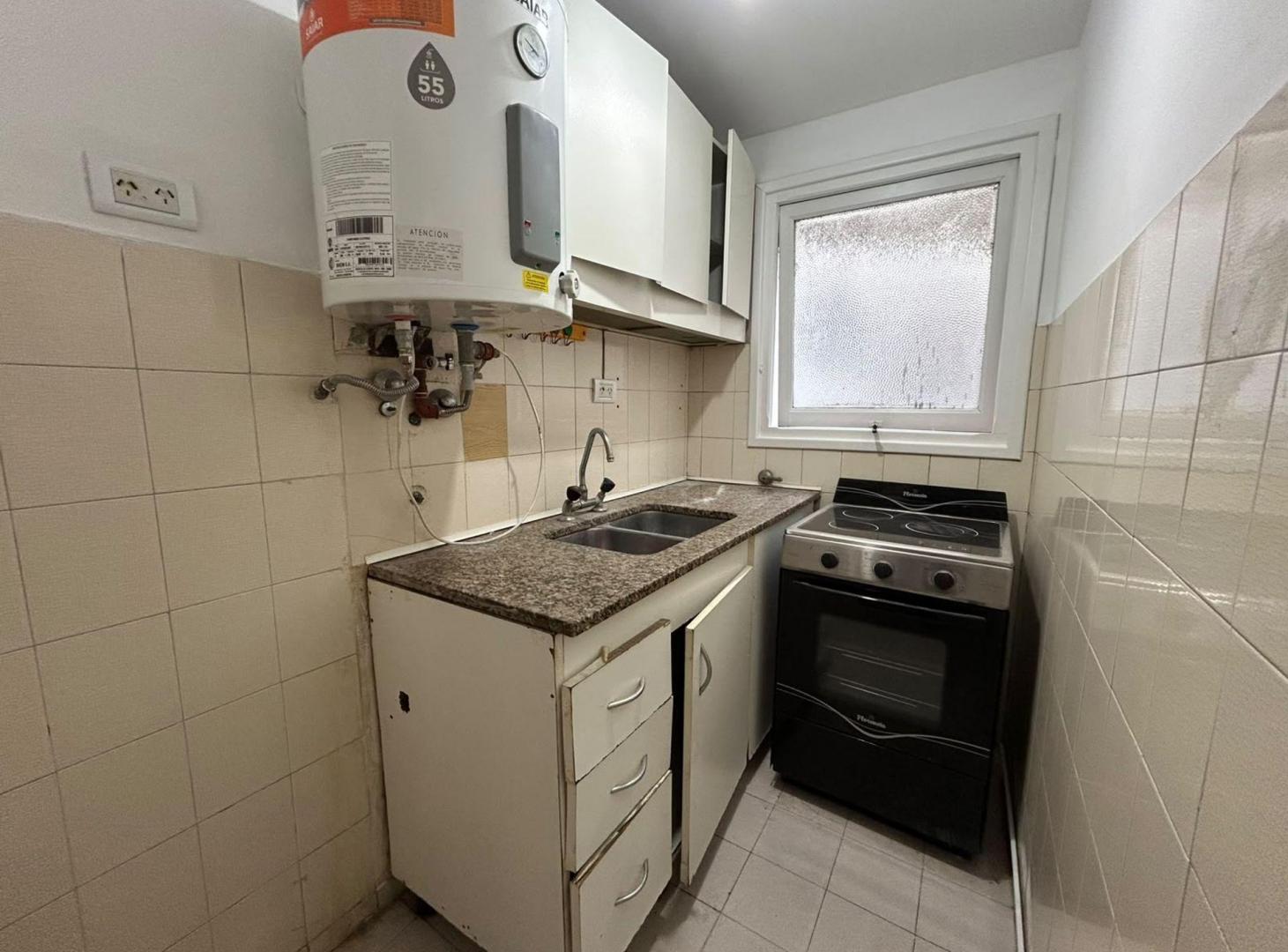 Foto de VENTA DPTO 2 AMB CENTRO CONTRAFRENTE LUMINOSO, imagen 5