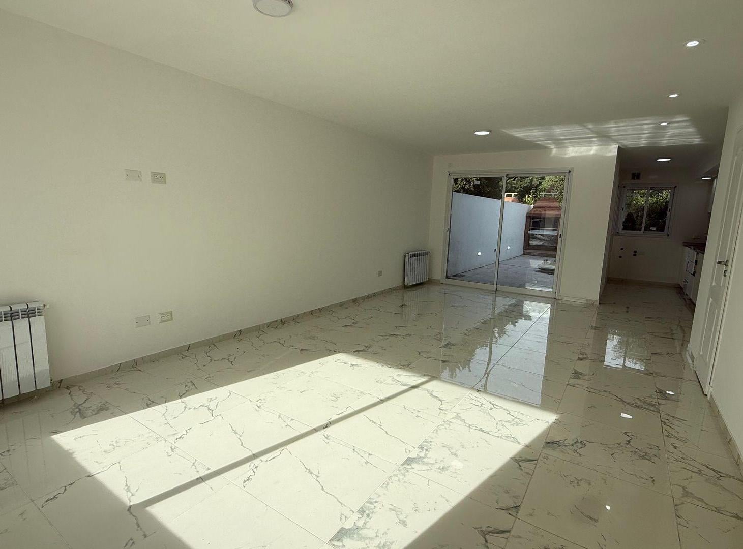 Foto de DUPLEX 3 AMBIENTES A ESTRENAR APTO CREDITO, imagen 2