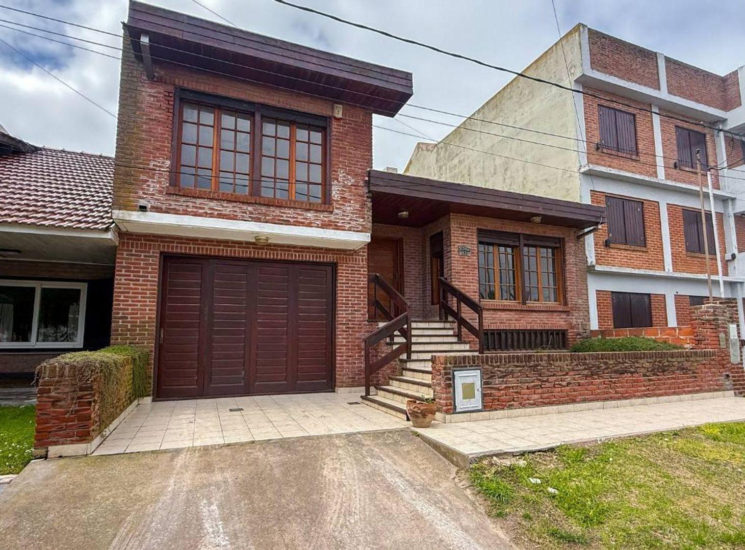 Foto de VENTA CHALET 5 AMB STA. CLARA A METROS DEL MAR, imagen 3