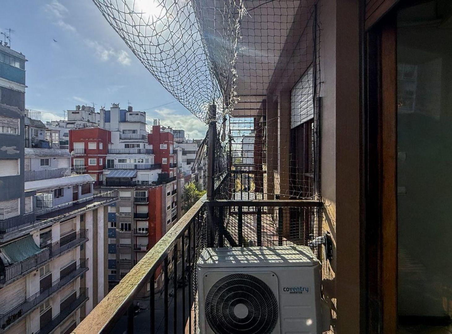 Foto de Venta depto 2 amb + dependencia centro con balcón, imagen 4