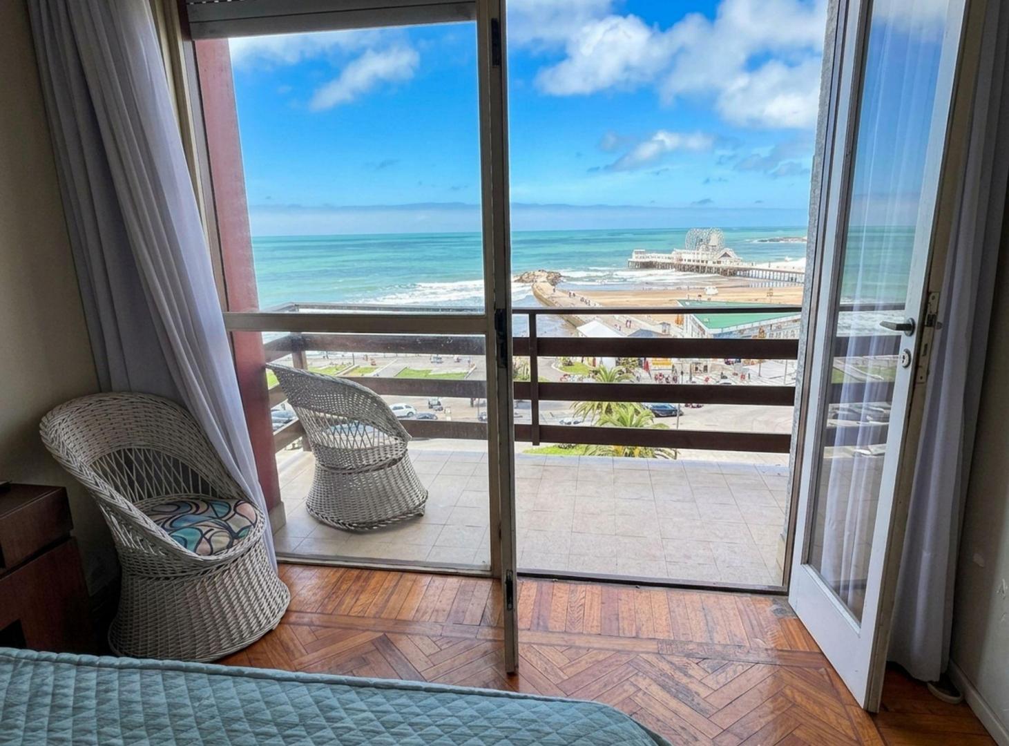 Foto de VENTA DEPARTAMENTO 2 AMBIENTES FRENTE AL MAR, imagen 2