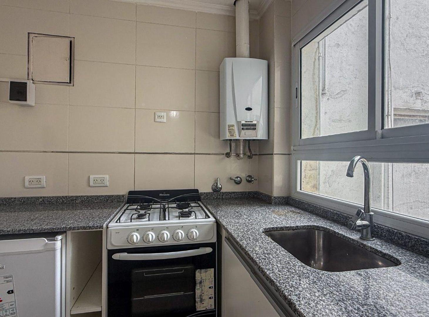 Foto de VENTA Depto 2 ambientes Centro Muy luminoso, imagen 5