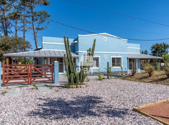 Casa 2 DORMITORIOS en Tio Tom, Punta Ballena - Ref : PBI2875