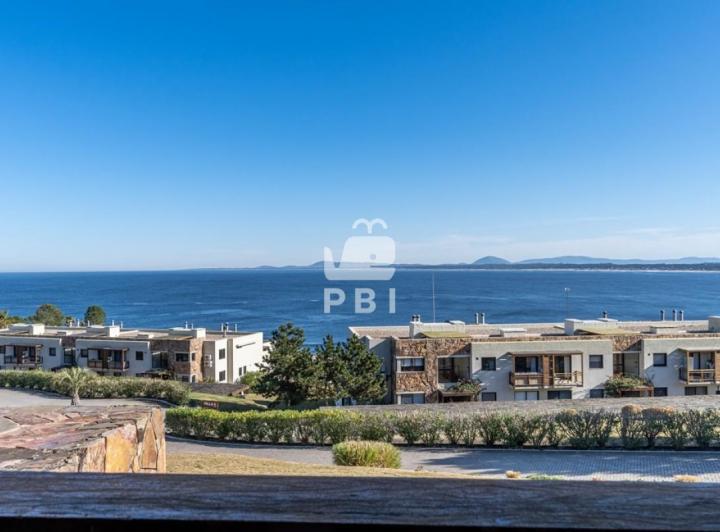 Muy buena vista al mar  -  Quartier Punta Ballena - Ref : PBI2114 1