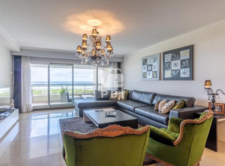 Foto de Espectacular apartamento en venta 3 suites y dependencia, Playa Brava. - Torre lobos - Ref : PBI128, imagen 1