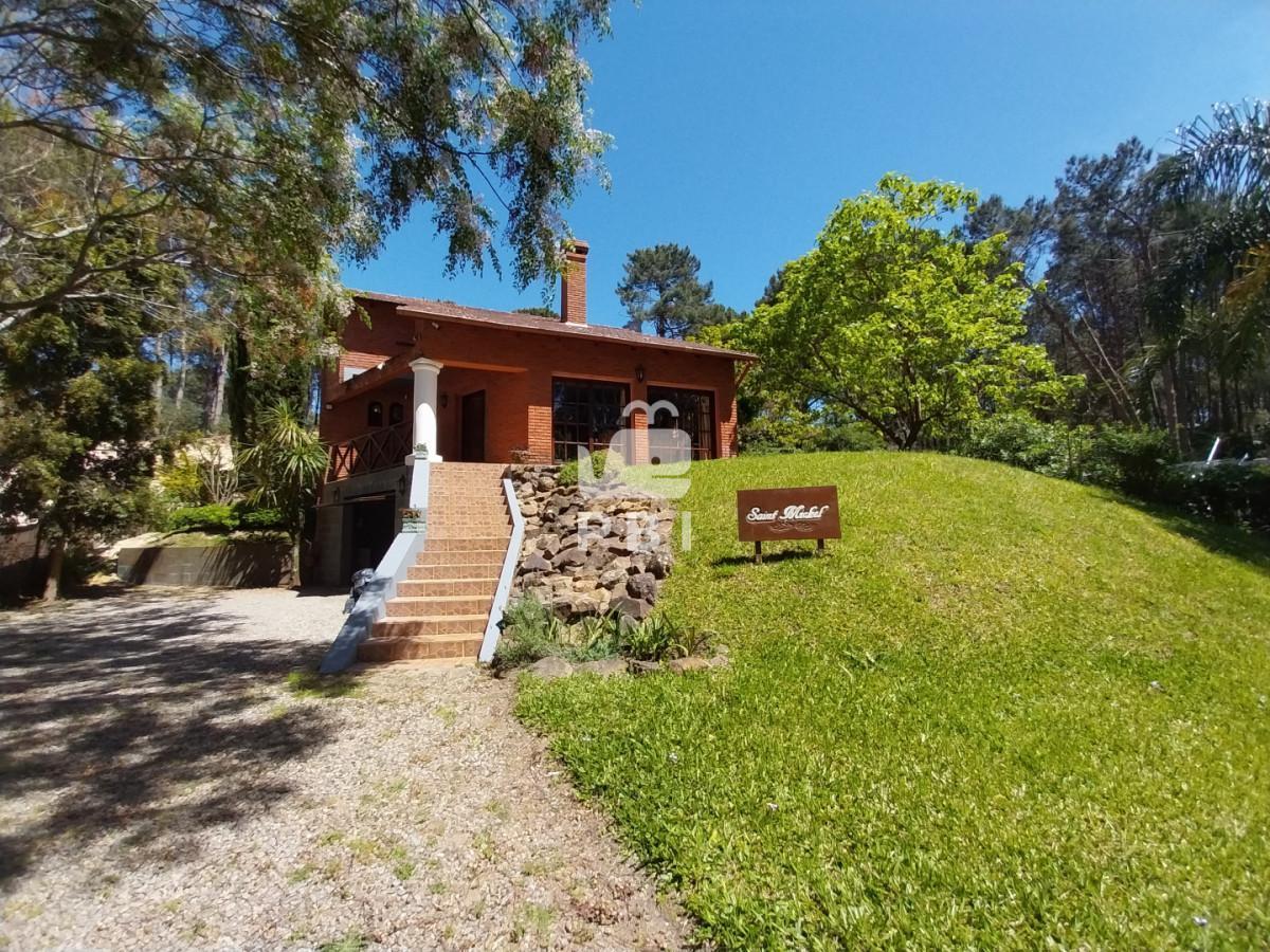 Casa 3 DORMITORIOS en Club del Lago, Punta Ballena - Ref : PBI15367