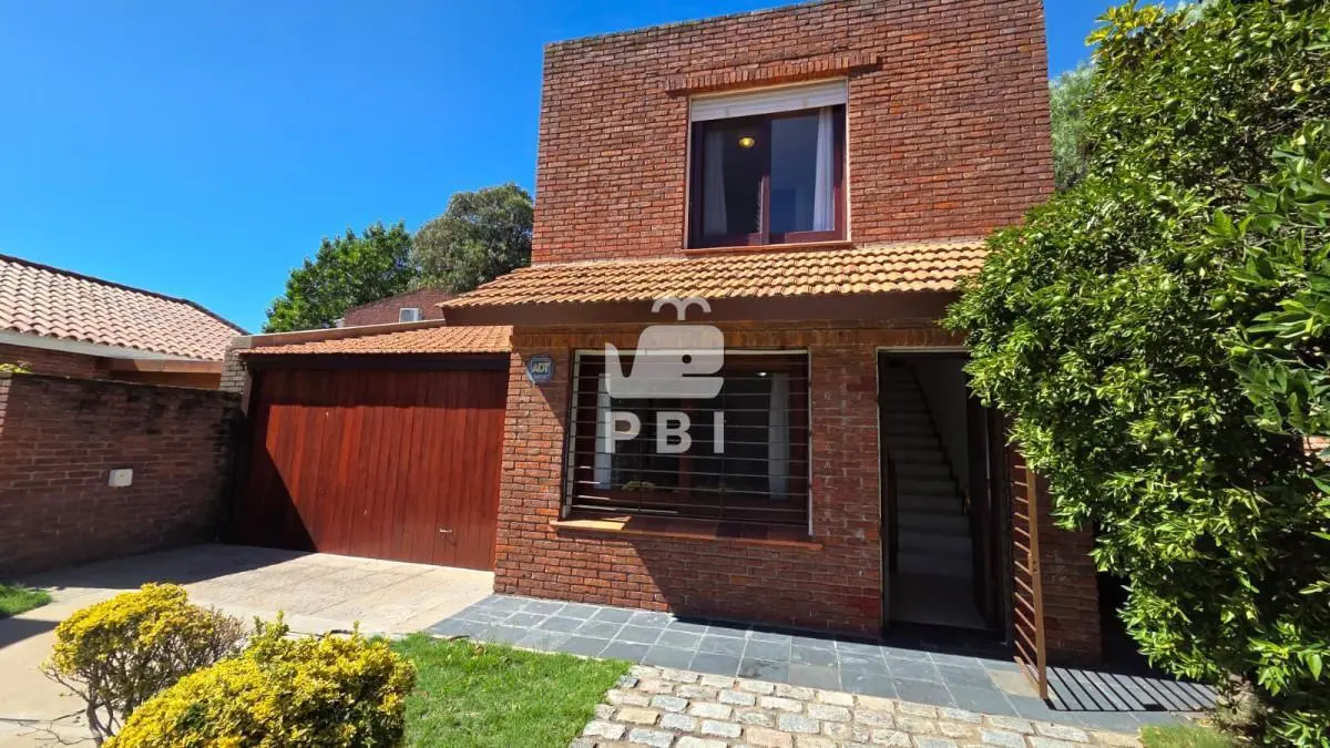Casa 3 dormitorios en Punta del Este - Ref : PBI15770 1