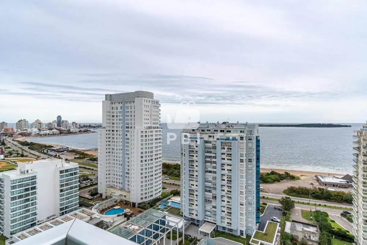 Venta de Apartamento 3 dormitorios  - Gala Tower - Ref : PBI15873 2