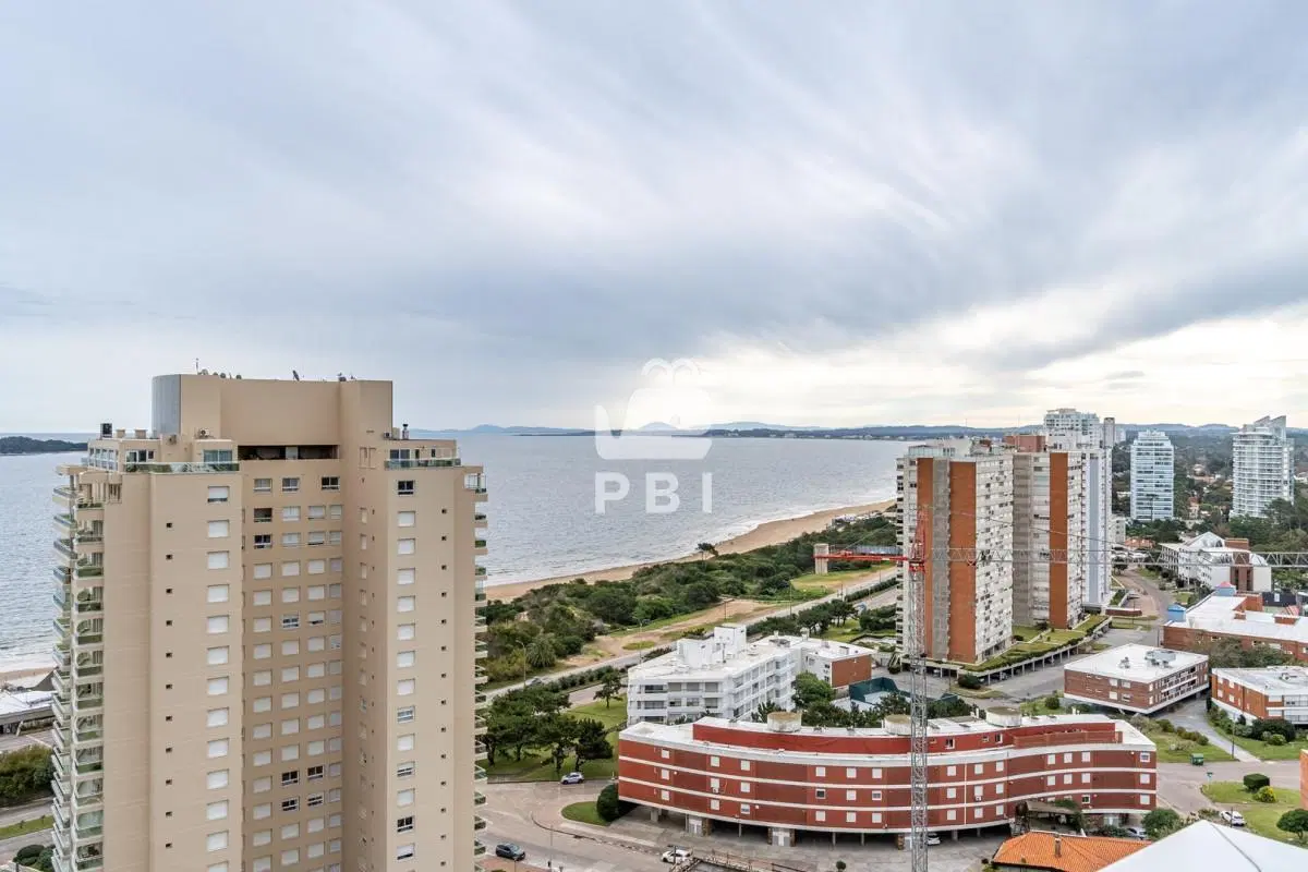 Venta de Apartamento 3 dormitorios  - Gala Tower - Ref : PBI15873 3
