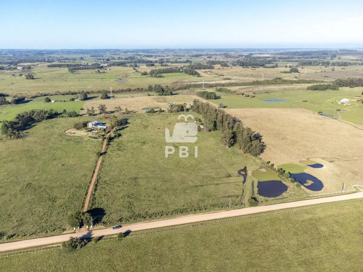 Chacra de 5,6 Has en Punta Ballena - Ref : PBI15898 2