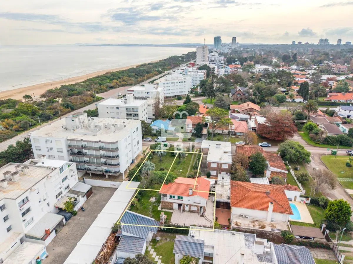 Venta Casa con 2 Padrones - Playa Mansa - Ref : PBI15902 5