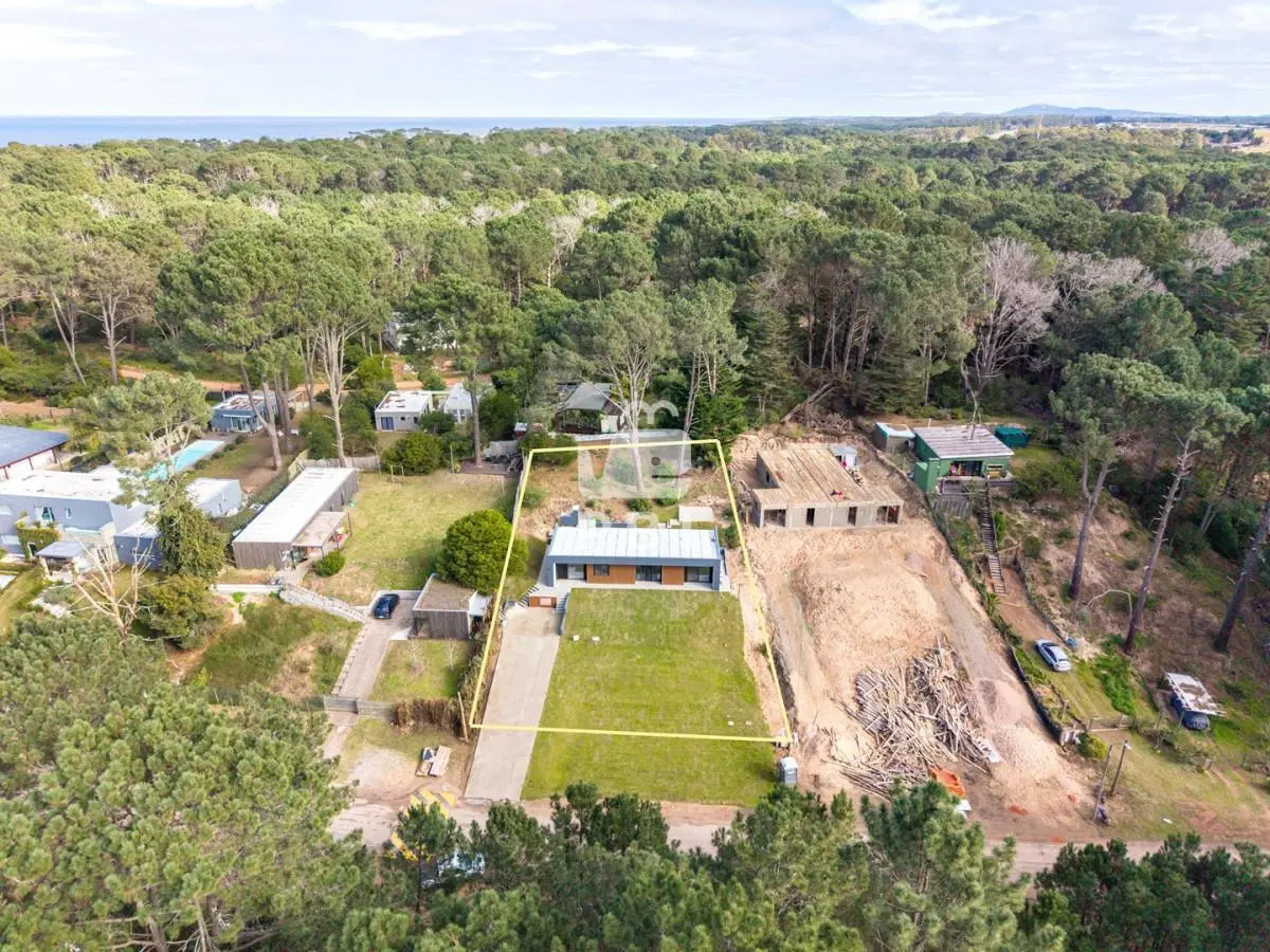 Casa en venta en Club del Lago, Punta Ballena - Ref : PBI15992 1
