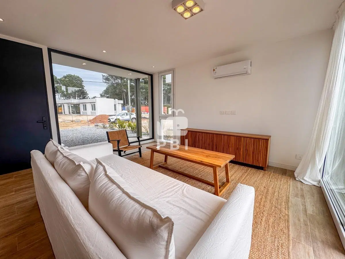 Venta de casa en Barrio Privado Living Golf, Punta Ballena. - Ref : PBI15999 3