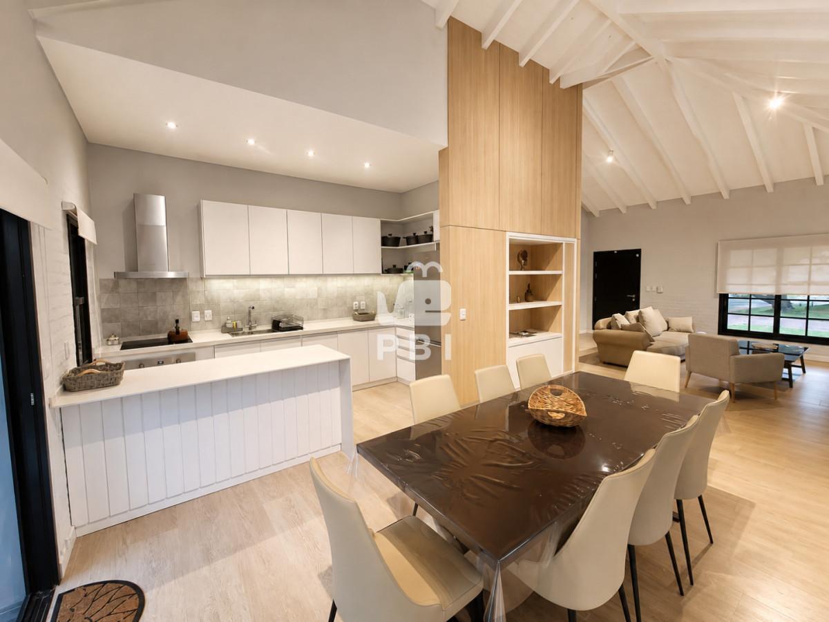 Foto de Casa en venta en Club del Lago, Punta Ballena - Ref : PBI16083, imagen 2