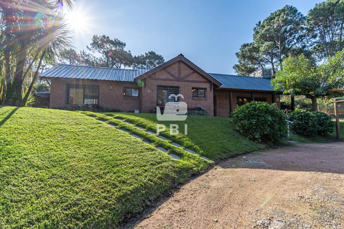 Foto de Casa de 3 dormitorios en Club del Lago, Punta Ballena - Ref : PBI16223, imagen 1