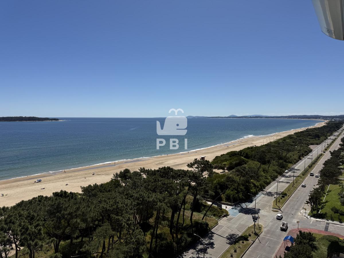 Foto de RECIEN INGRESADO, 3 DORMITORIOS Y DEP. VENTA PRIMERA LINEA PLAYA MANSA, imagen 1