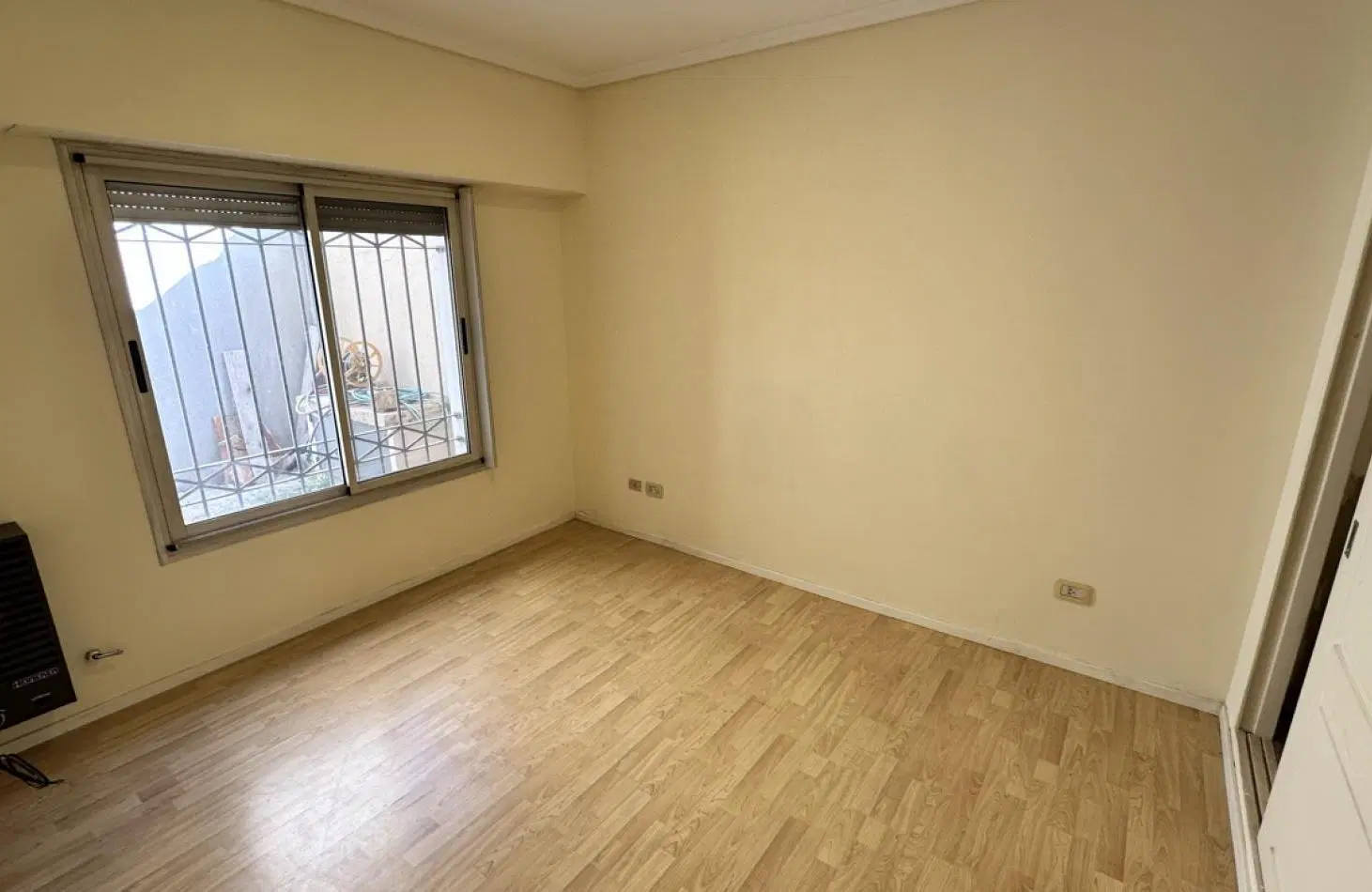 3 ambientes venta con dos cocheras en banfied lomas de zamora Apto credito 8