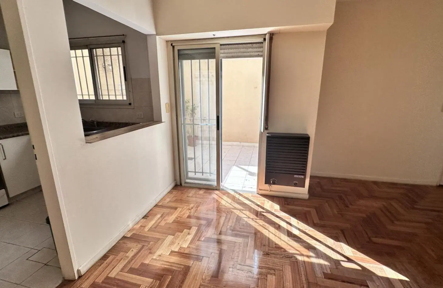3 ambientes venta con dos cocheras en banfied lomas de zamora Apto credito 2
