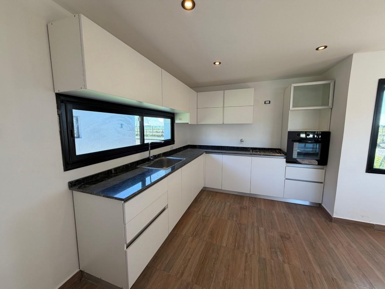 Foto de Venta casa 3 ambientes con pileta Horizontes Al Sur, imagen 4