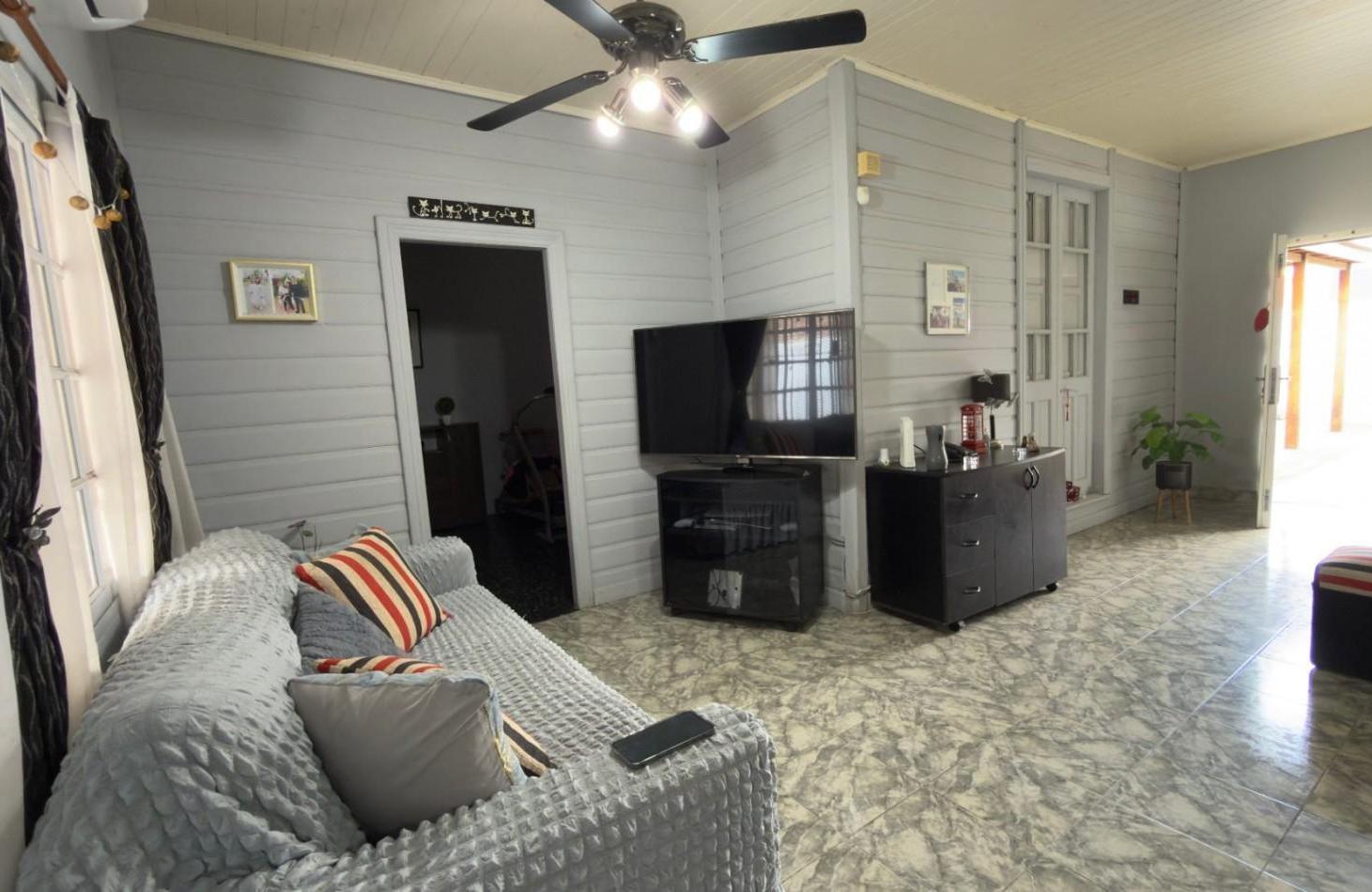 Foto de Casa 3 ambientes en venta Lanus Oeste, imagen 4
