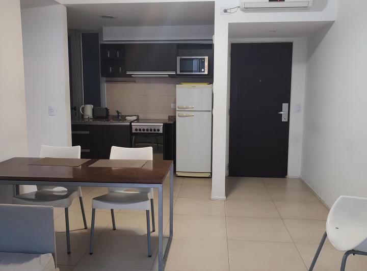 Alquiler de 2ambientes Temporario en Edificio de Categoría en Carlos Gardel 3131 3