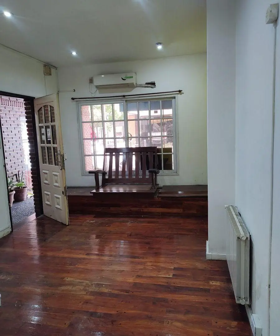 LOCAL / OFICINA EN ALQUILER – EXCELENTE UBICACIÓN EN MONTE GRANDE CENTRO 4