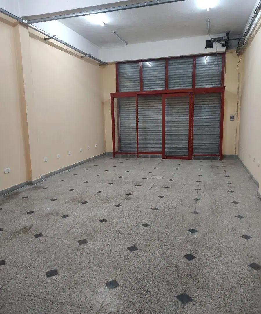 LOCAL EN ALQUILER – MONTE GRANDE!!! 4