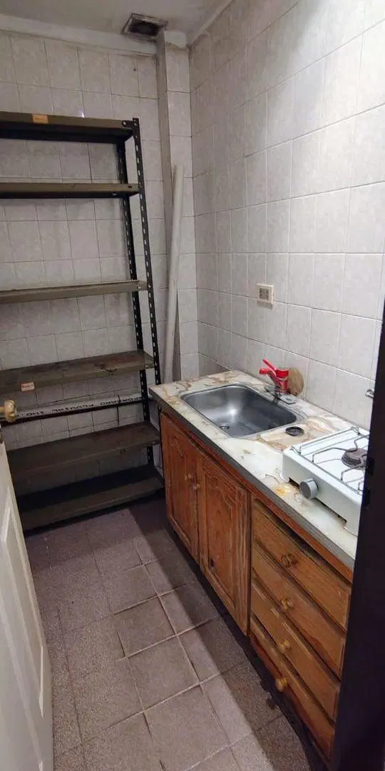 LOCAL / OFICINA EN ALQUILER – EXCELENTE UBICACIÓN EN MONTE GRANDE CENTRO 5