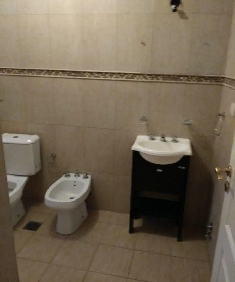 Oportunidad venta/ alquiler en Monte Grande 1