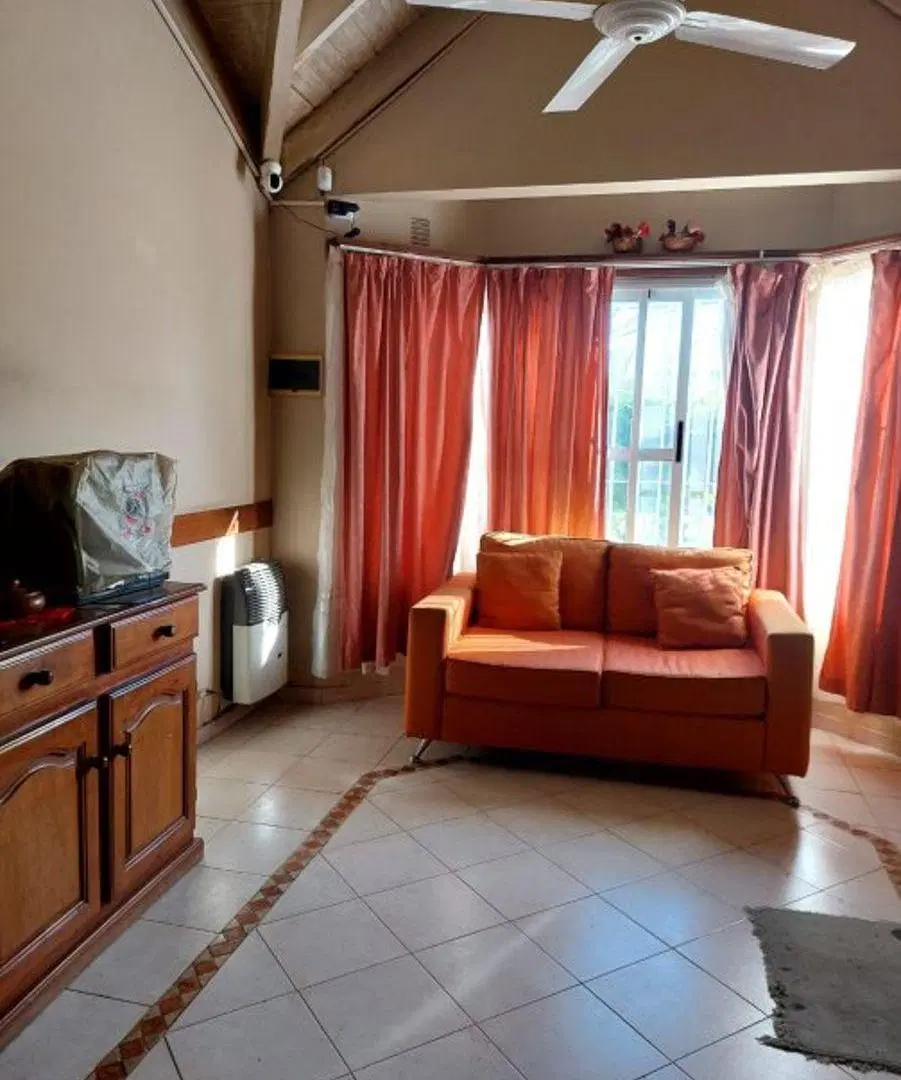 Dúplex 3 Ambientes con Cochera – Apto Crédito
Liniers 789, Monte Grande 2