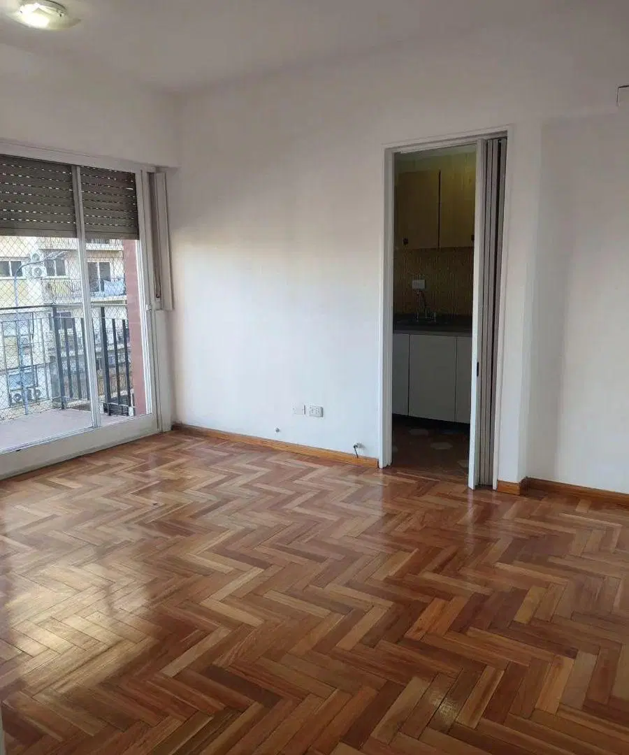 ALQUILER | 2 AMBIENTES SOBRE AVENIDA SAN JUAN 4