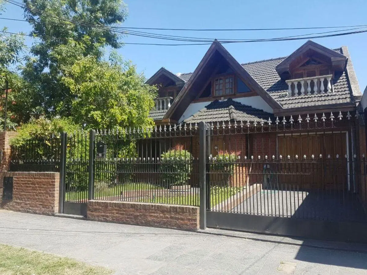 Oportunidad casa en alquiler/ venta en Luis Guillón! 3