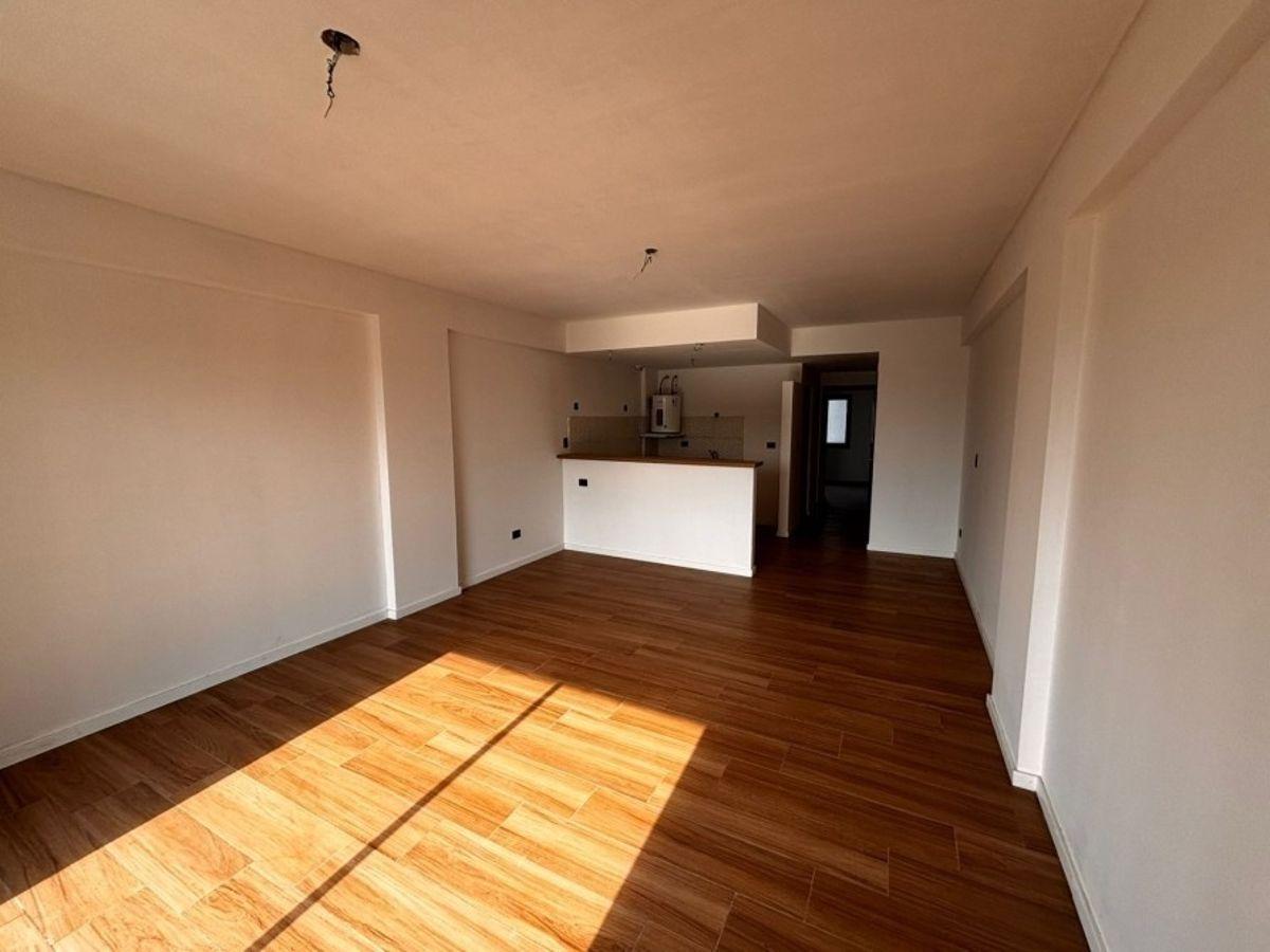 Foto de Oportunidad venta de 2 ambientes con cochera!, imagen 1