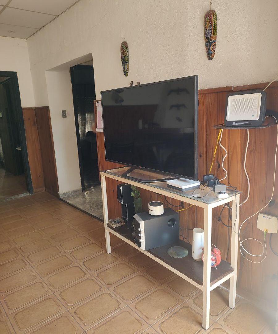Foto de CASA EN VENTA — HÉCTOR GUIDI 404, ESQUINA BURELAS, LANÚS ESTE, imagen 4