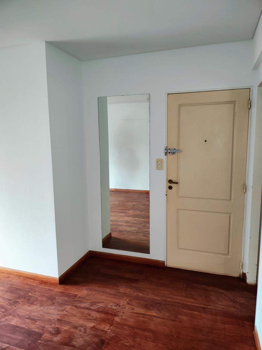 Muy Buen Depto. Dos Dorm., Cochera. en Calle 15 y 44 1