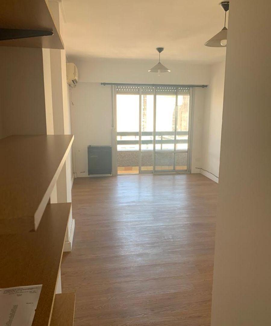 Foto de DEPARTAMENTO EXTERNO MUY AMPLIO Y LUMINOSO, imagen 3