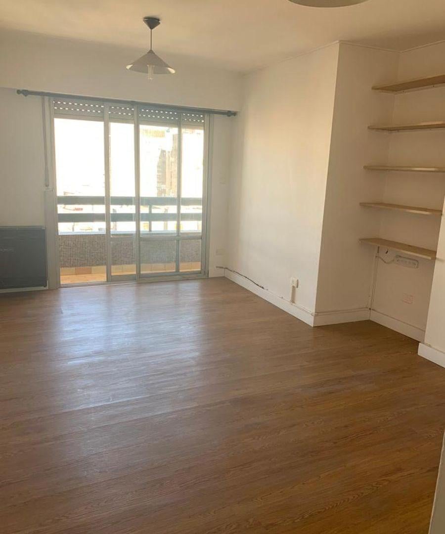 Foto de DEPARTAMENTO EXTERNO MUY AMPLIO Y LUMINOSO, imagen 2